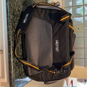 Kurgo explorer dog carrier size large